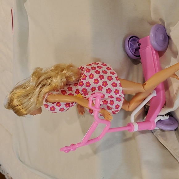 Barbie Scooter & Doll - Picture 1 of 4